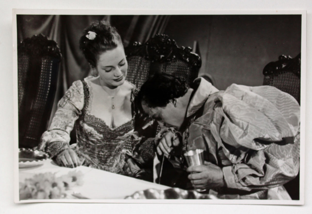 Die Nachtwache 1949 René Deltgen Schauspieler König Kostüm Theater